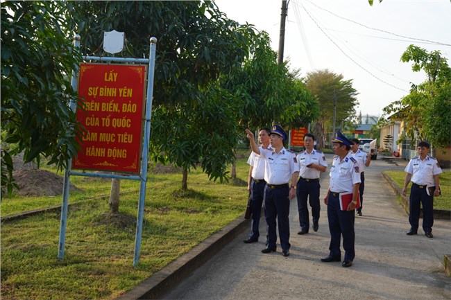 Cảnh sát biển nâng cao công tác trực sẵn sàng chiến đấu dịp tết Nguyên đán Giáp thìn 2024   (21/01/2024)     